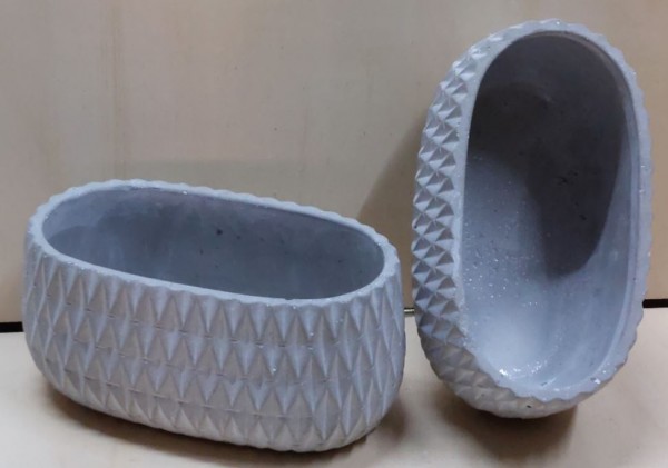 Keramik-Beton- Jardiniere mit Rautenmuster
